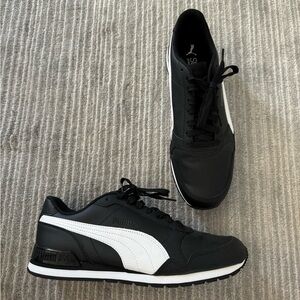 Puma ST Runner Sneakers - men’s size 10